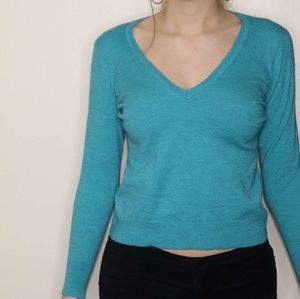V neck sweater
